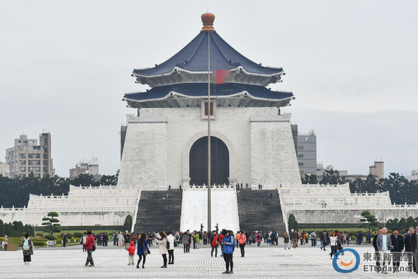 ���M�h���h�U�������o���ù��E �������������c������