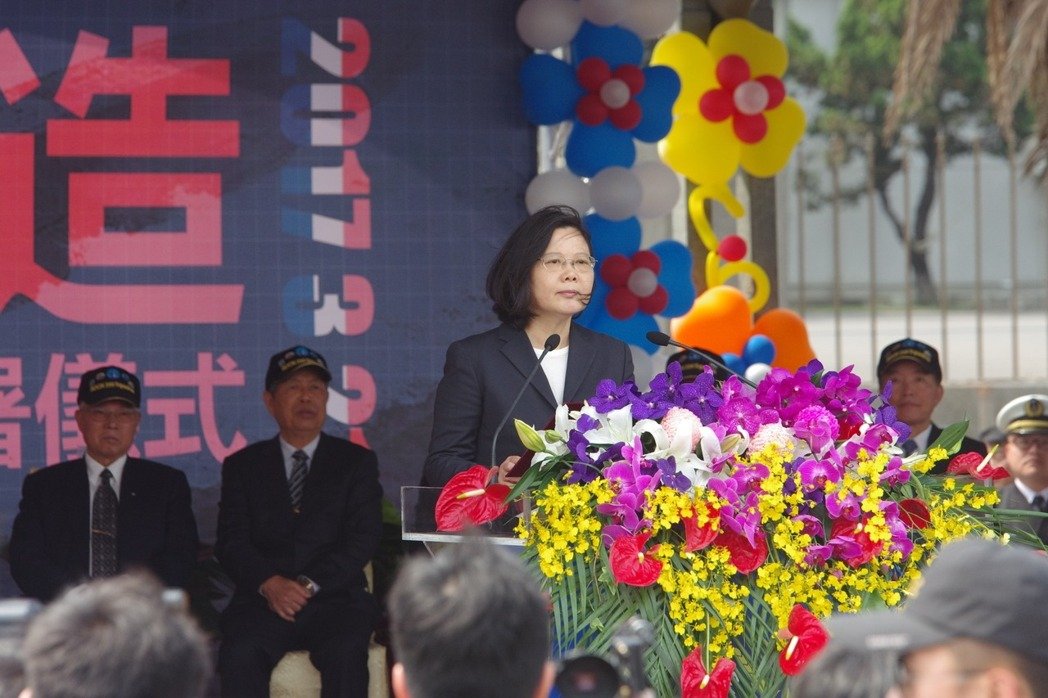 �_܊��̖���،Ӈ��衱̫�@�ڣ���Ӣ�����o�[ЦԒ