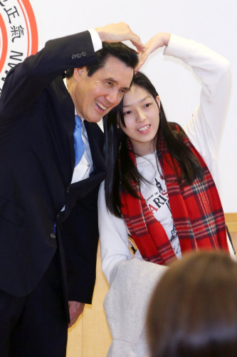 �RӢ���c�W(xu��)����Ӱ���_(t��i)����(li��n)�ψ�(b��o)��ӛ���K���ң��zӰ