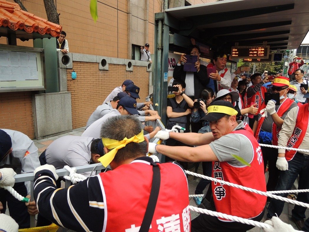 �_�����hȺ���Ƶ����R�_ͻ �ֱȡ������քݡ�����