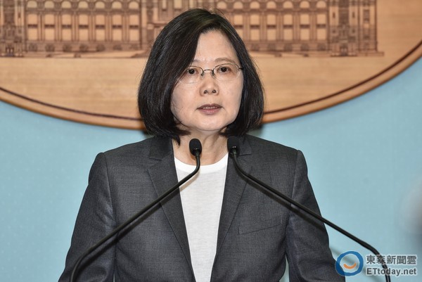 ��Ӣ�����{�M��ȵ���3�� ������:���M�h����ȡ����