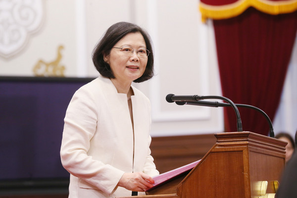 ��Ӣ���B��֮·���裿���{(di��o)�󔡹��_(t��i)�