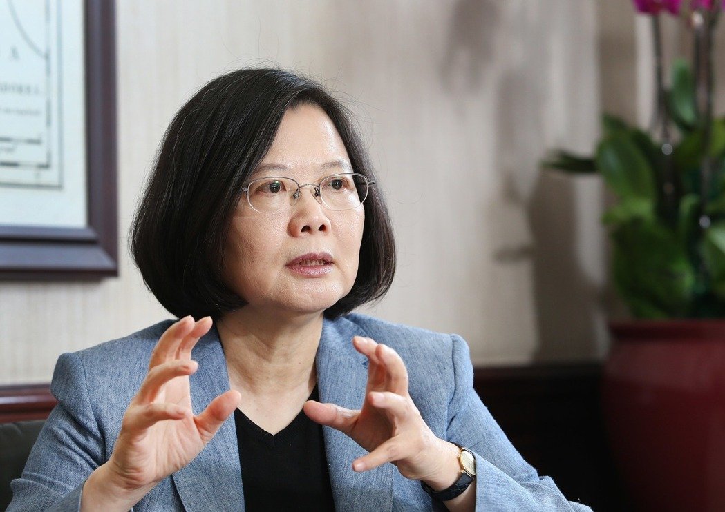 ��Ӣ�Ĉ�(zh��)������������� �������Ʒ�"�Ŷ����R"CPֵ