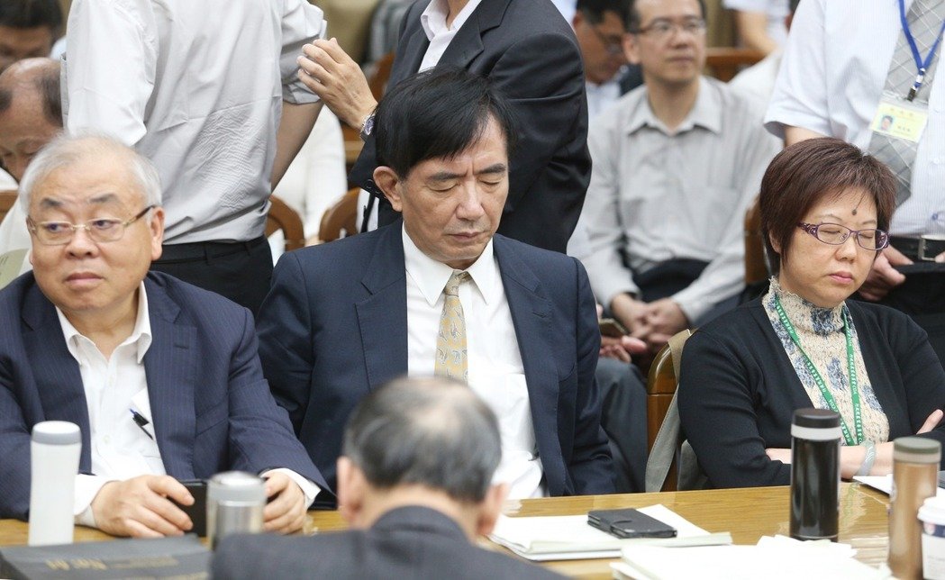 �_������C�����ݡ��䶷�����{����������G�]Ŀ�B����