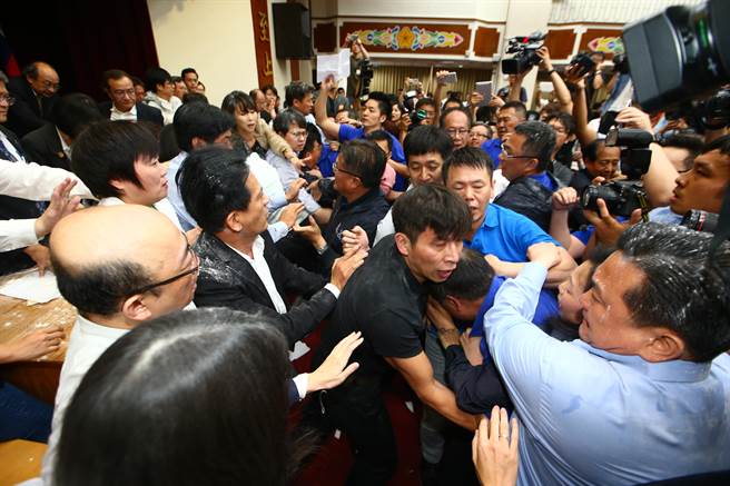 �_������C�����ݡ��䶷�����{����������G�]Ŀ�B����