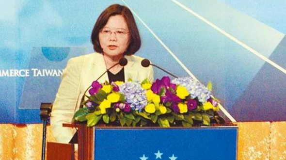 �̮���Ů�ԹنT�����O�����S���չ�Ӣ���F�