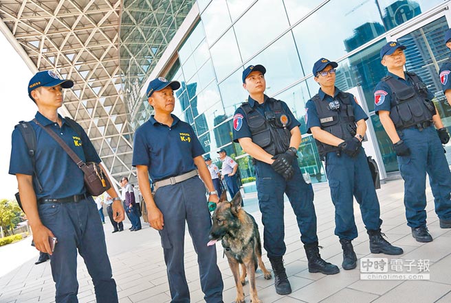 ��Ӣ��13�Յ��L���ہ������^���������ھ���ȼsǧ������