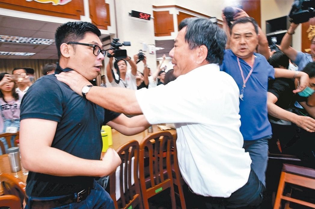 �_��������Ժ����y�����������{�^�m�䶷 �G��Qͨ�^