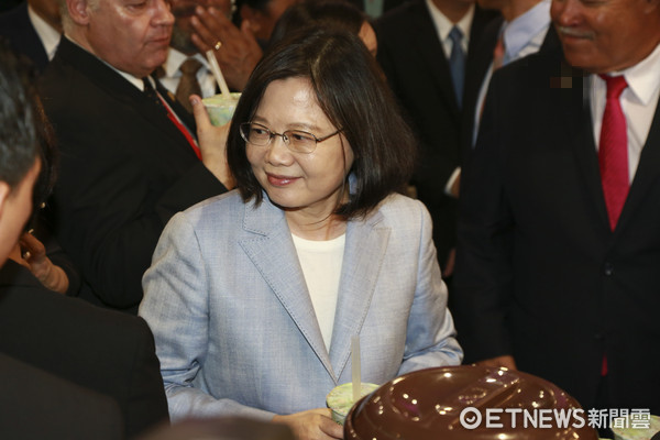 ��Ӣ�Č��������h��(hu��)Մ �_�Ǐ�(qi��ng)�S���vʷ�������R��