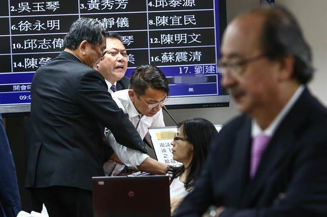 "�r����ί"��ռ��ϯ�_����12С�r �W��:�_��֮"��"