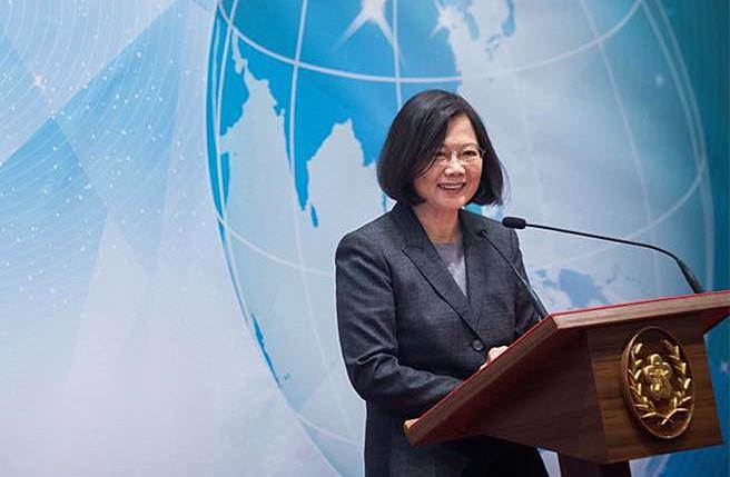 �H�Gý�w���{:��Ӣ�����ζȵ����µ� �̮��ֳ��F(xi��n)3��Ӎ