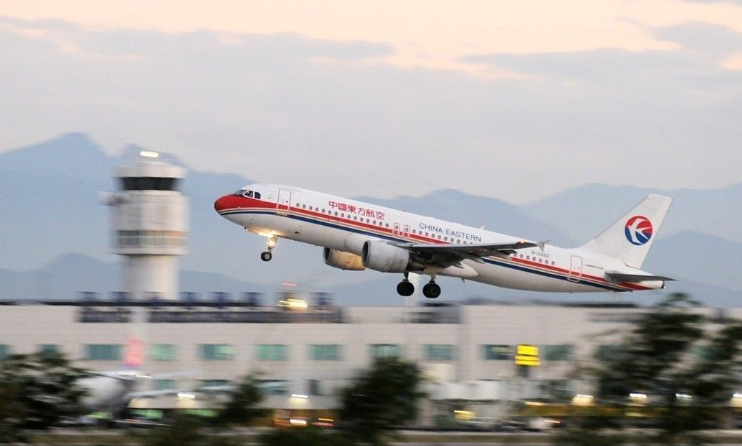 ��Ӣ������Ӱ����f�_���˴����ؼ� ý�w�_��һƬӑ