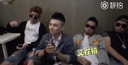 ���Ї�����������ᣬ�_���CˇȦ����ס�ˣ�������@ô����ϲ�g������