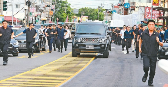 ��Ӣ�ġ��������⿳�� �_���־S���q�缈�ϻ���