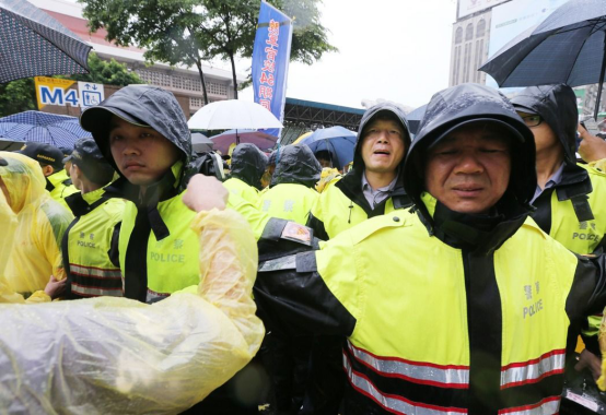 ��Ӣ�ġ��������⿳�� �_���־S���q�缈�ϻ���