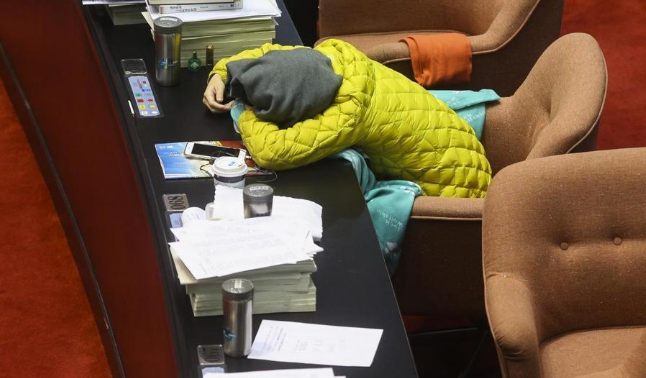 ���M(j��n)�h��������_�����Ӱ��(qi��ng)�݆������� �����h�(j��ng)