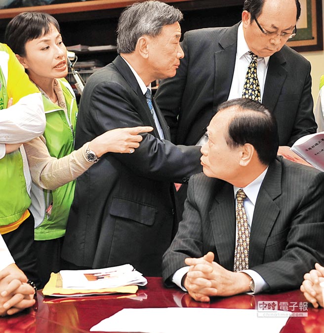 ���T���R�ˡ���� �@λŮ���Gί��������B(t��i)���ձ�