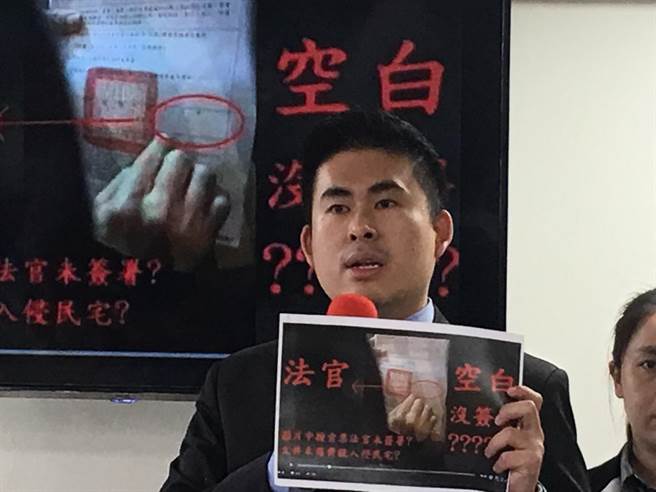 ���M�h�Gɫ�ֲ�����Թ ��Ӣ�������y"��"�����p��A��