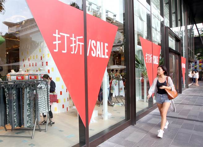 �u���񱊌�����ǰ���ڴ�δ���Ӣ�ĽӰ���D