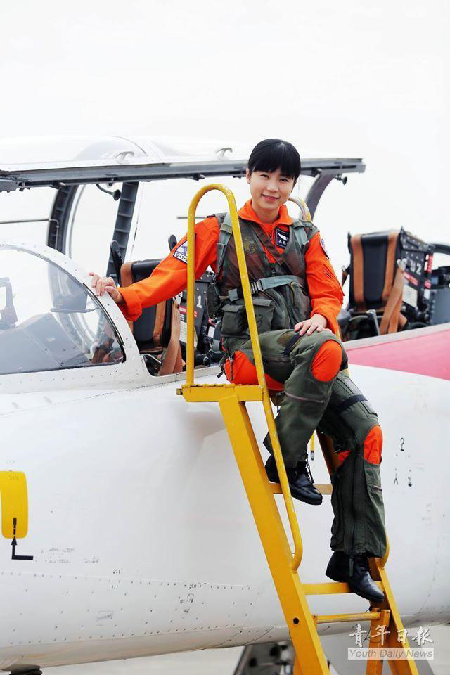 �_܊ʷ�ϼ����Q������λ������CŮ�w�ІT�����b�����n��������������Ůһ��