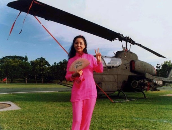 �����c�_܊�C���յ�Ů�ǣ�܊���ص�������ɣ��D��