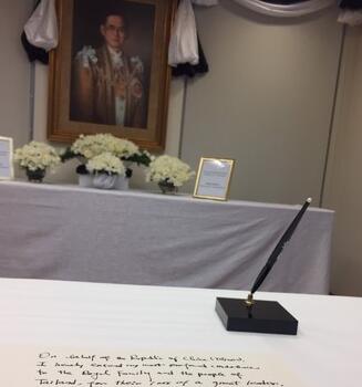 ��Ӣ����̩���°����H�������Բ��ϵ��������E�����DƬ��Դ���_�����|ɭ���ơ���