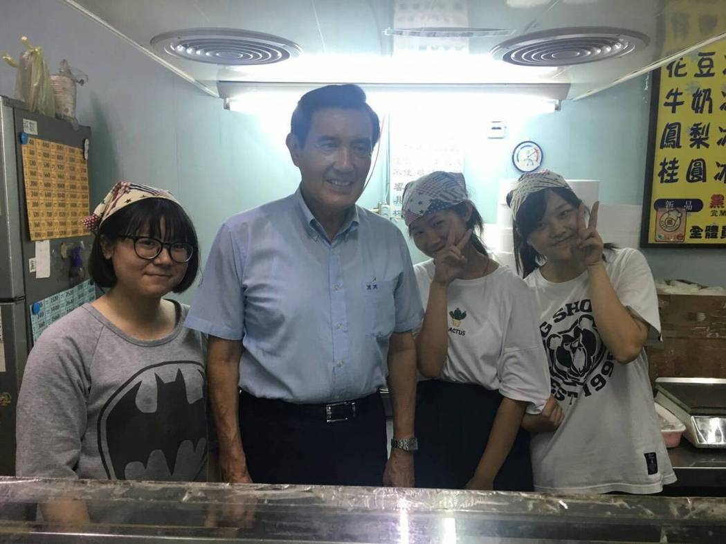 �RӢ���M(j��n)���ڵꡱ�Ա� �񱊲��@Ұ����С�R�硱