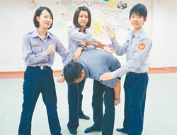 �����L(zh��ng)���������ـ��ͬ��Q(ch��ng)�����Z���ޡ�