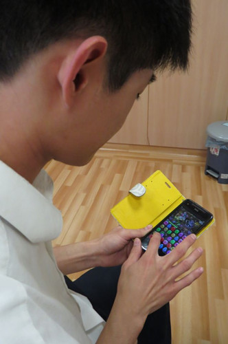 �_��һŮ���L����Ļ�����ظ��۰Y��ë����