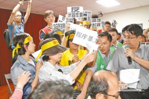 ��(qu��n)�����ģ������F�|���Ծȕ�(hu��)����頎(zh��ng)ȡ�����(qu��n)�棬�挦(du��)���l(f��)�־��L(zh��ng)�����ޣ���һ�����f�����J(r��n)�����и��������������Ļ͔z��