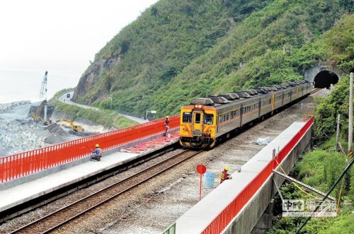 �_�F����վ�ڗU���Ὓ��tɫ����Сվ�؁��ˣ��D��