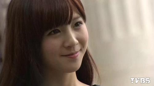 �F��Ĕz�_����УŮ���Ʒ����b ӛ�������