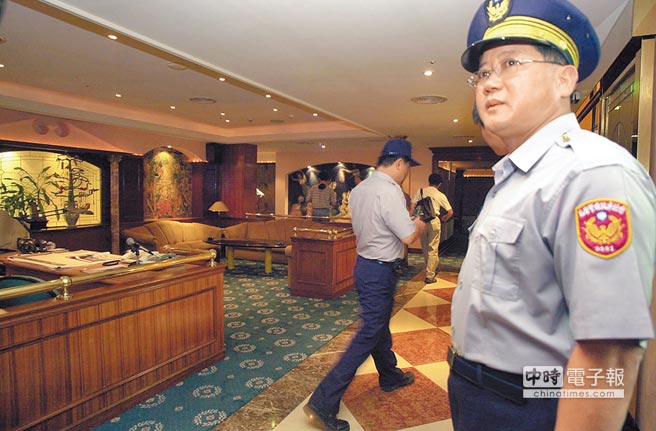 ����ǰ��ݠ�^���`�������Խ��׵��e�^��KTV�Ƶ��4�ҠI�I�������M�Д�ˮ��늵�̎��