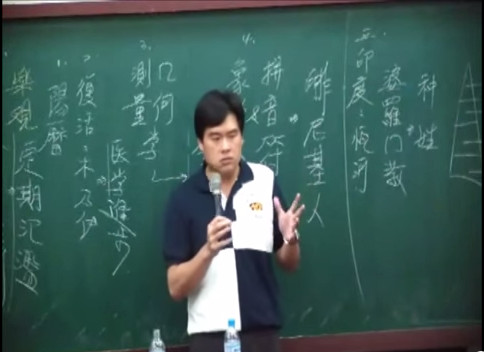 �����a�����vʷ�ώ��ν�ϲ�g��Ц