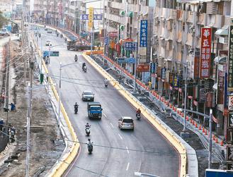 ���ۚⱬ�ܞļҌ�:�и��������� ��ɔr���(�D)