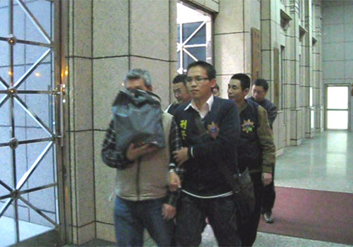 �_�����Ӱ����]Ƭ�� ��B���Ů�ӼٽY�鱻��(�D)