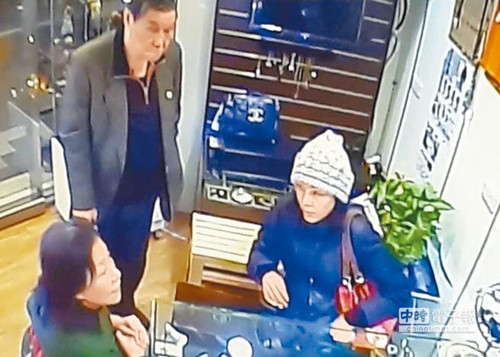 һ�����ڼٰ������_�B͵���_����400���f(w��n)�錚