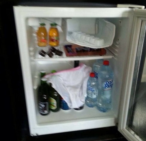 �_����Ů�ΰ��ސ���Ƶ��ѝ�����䣨�D��