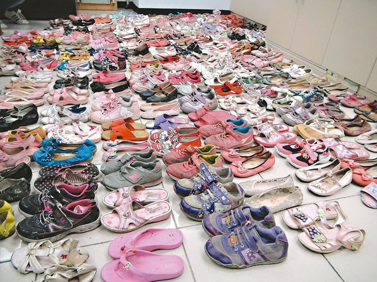 �_���ӷ��ֺ��ܴ�� ͵�ϰ��pŮͯЬ"��Q��������"