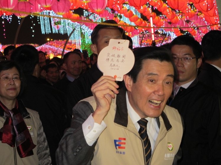 �_��Ԫ�������������_Ļ ����130�f�˴�Ҏģ�Ƽo�