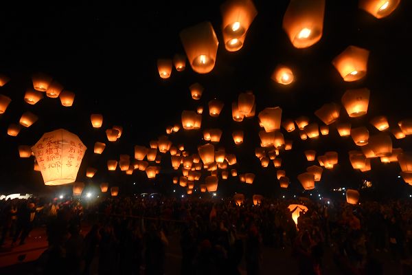 �±�����ǧ�ɰٱK��� �h���F�w�������LĪ�Ɏ̓�