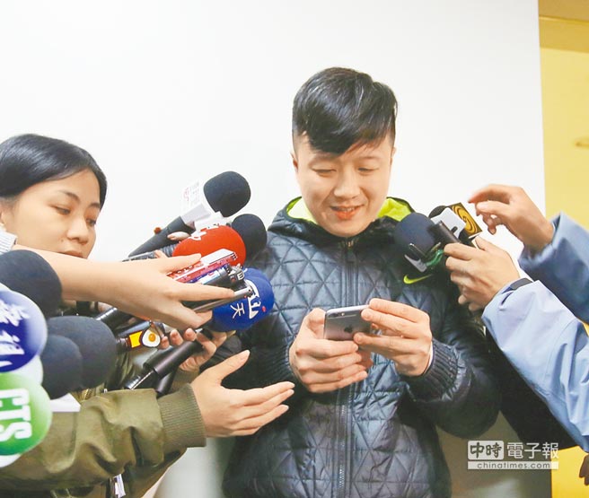 ��(gu��)���h�݅f(xi��)�ɆT����𩱻��͵���Ԑ�ӰƬ���D��