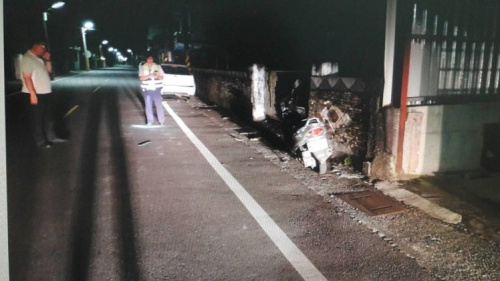 ��ƺ�l���ڽ�5�˳ֵ����𿳂��ݼپ��죨�D��