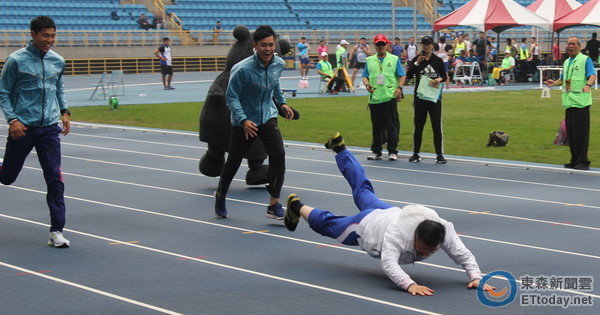 �_�W���񄓡���P�����a������С��Ҳ����Ц���������D��