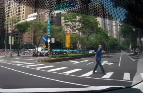 ·�ˡ��]��+90�ȾϹ��� Ů�{�ֱ�����Єӵ�ʹ�����顣