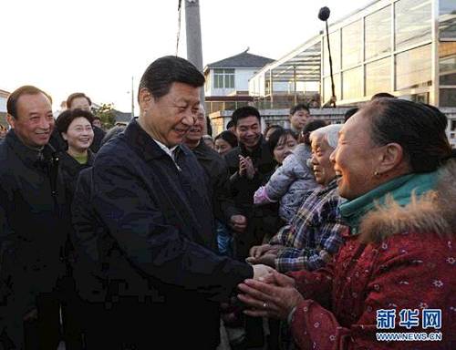 2014��12��13�����磬����ƽ��悽��е�ͽ�^���I���ï����Ȼ���{�Еrͬ�����H�����ֽ�Մ�����A��ӛ�� �m�t�� �z