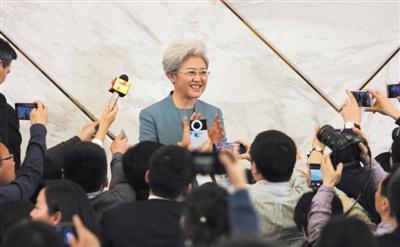 �˴�ɕ����g���e��15-16��ӛ�ߕ��ؑ�(y��ng)ý�w�P(gu��n)��