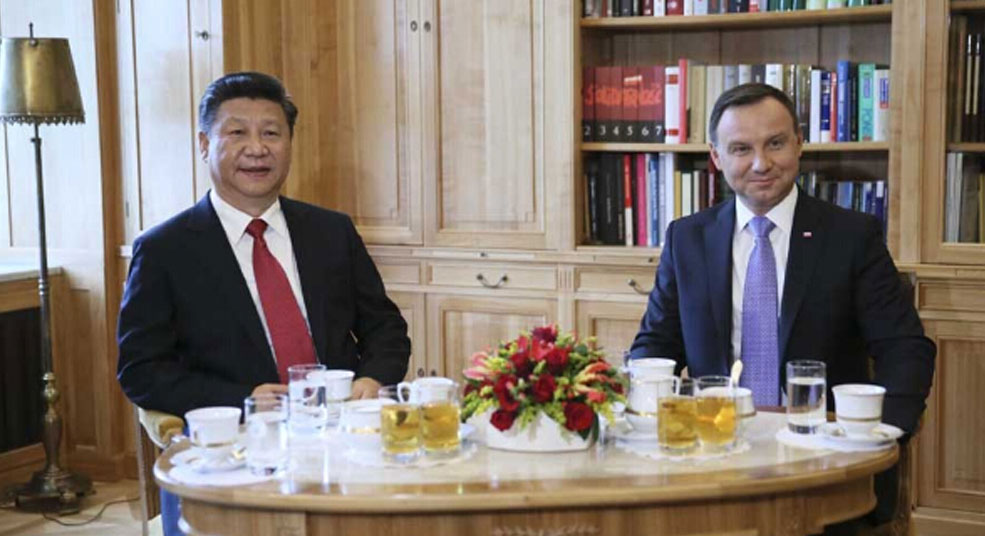 ����ƽͬ���m���y���_�e�Е�Մ