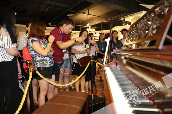 ���ǰ��ӛ�߂��ͳ��֙C����˲�g