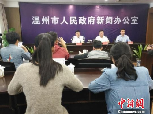 ���ݷ��ݵ������l������ ���� �z